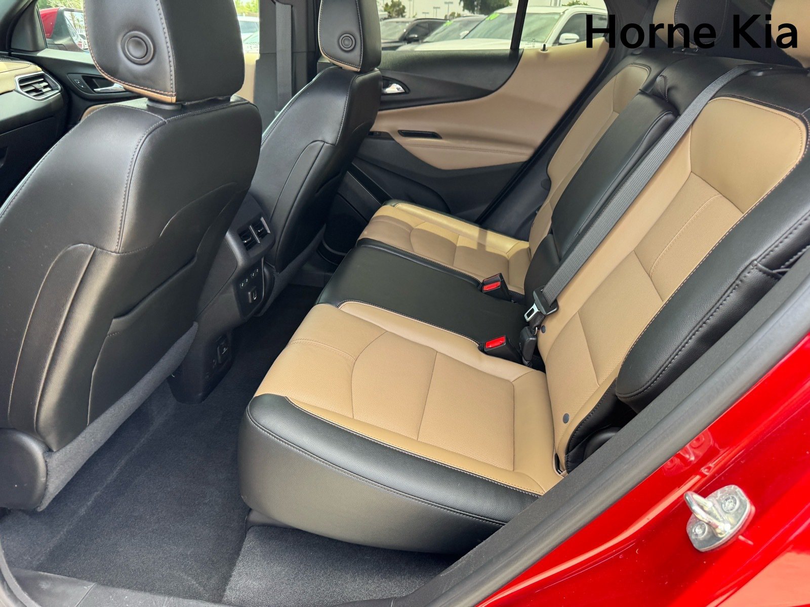 Used 2023 Chevrolet Equinox Premier FWD image 13