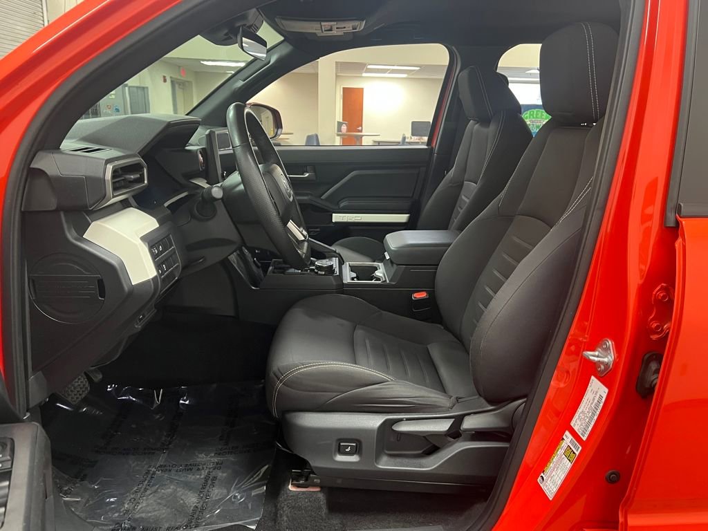 Used 2024 Toyota Tacoma TRD Off-Road image 10