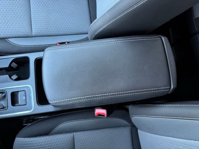 Certified 2018 Ford Escape SE w/ SE Sync 3 Package image 18