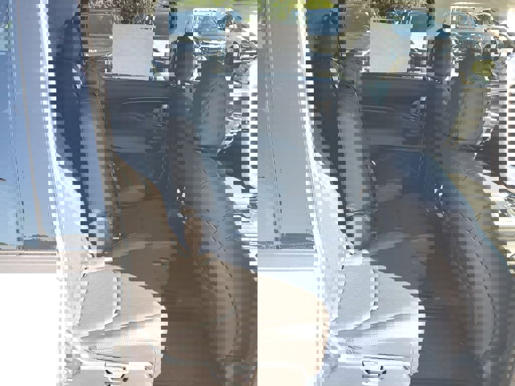 New 2026 Kia Carnival SX w/ SX Dark Edition Package FWD image 12