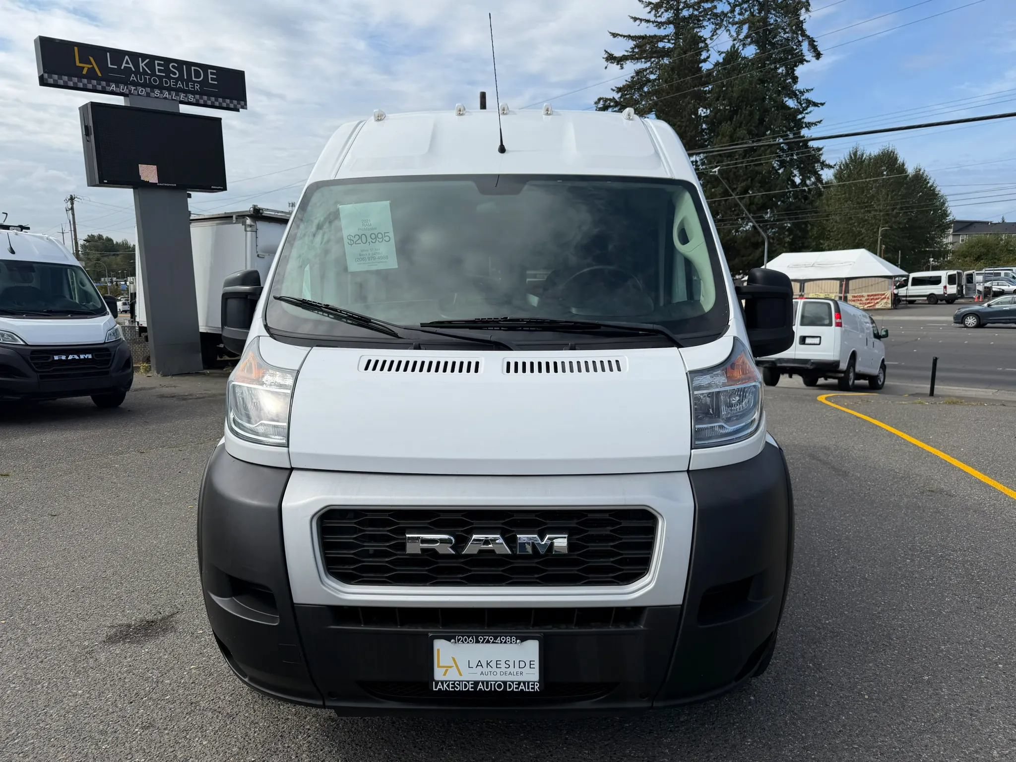 Used 2021 RAM ProMaster 2500 FWD image 2