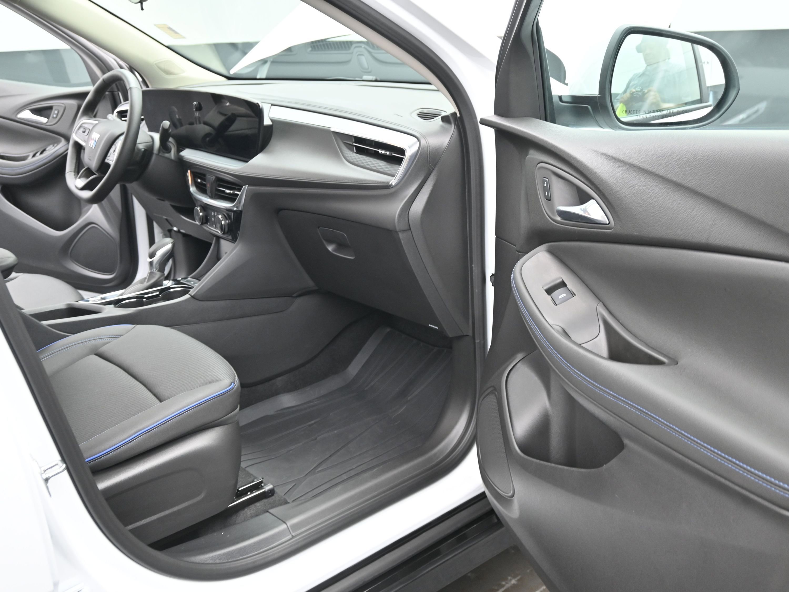 Certified 2026 Buick Encore GX Sport Touring w/ Comfort Package image 20