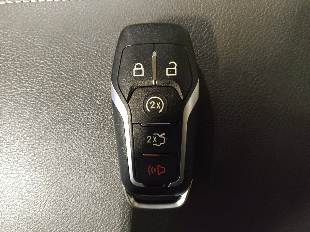 Used 2013 Lincoln MKZ FWD image 32