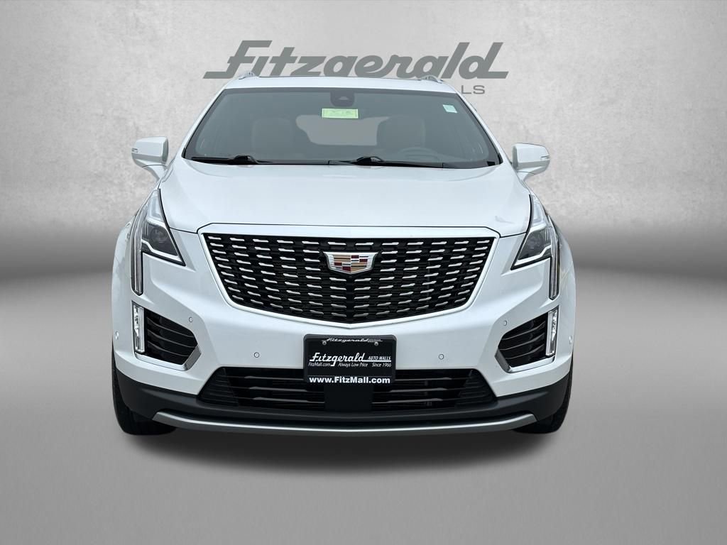 Certified 2023 Cadillac XT5 Premium Luxury w/ Technology Package AWD/4WD image 3