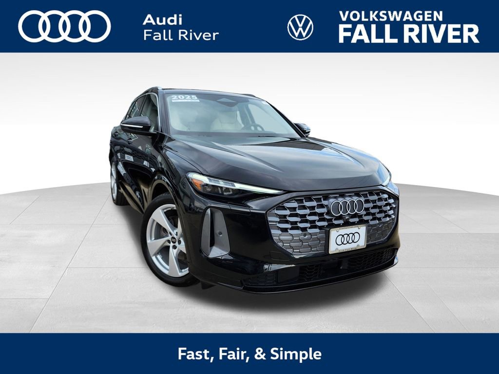 Certified 2025 Audi Q5 Prestige image 1