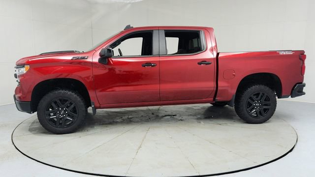 Used 2023 Chevrolet Silverado 1500 LT Trail Boss w/ Convenience Package II image 2