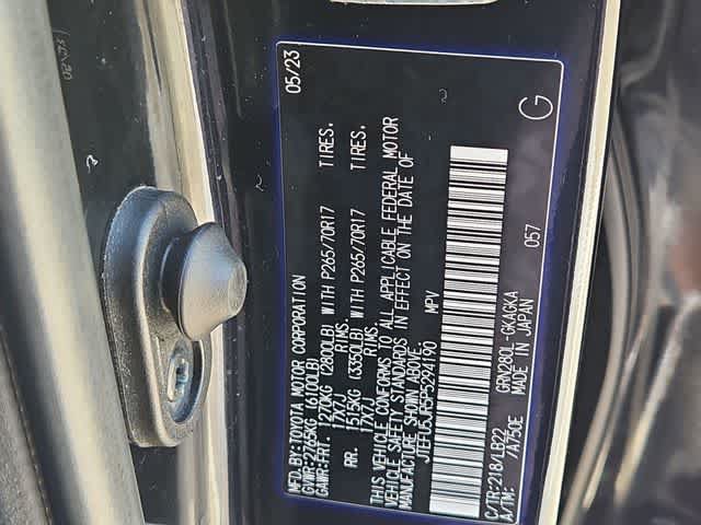 Used 2023 Toyota 4Runner SR5 Premium w/ Moonroof Package RWD image 30