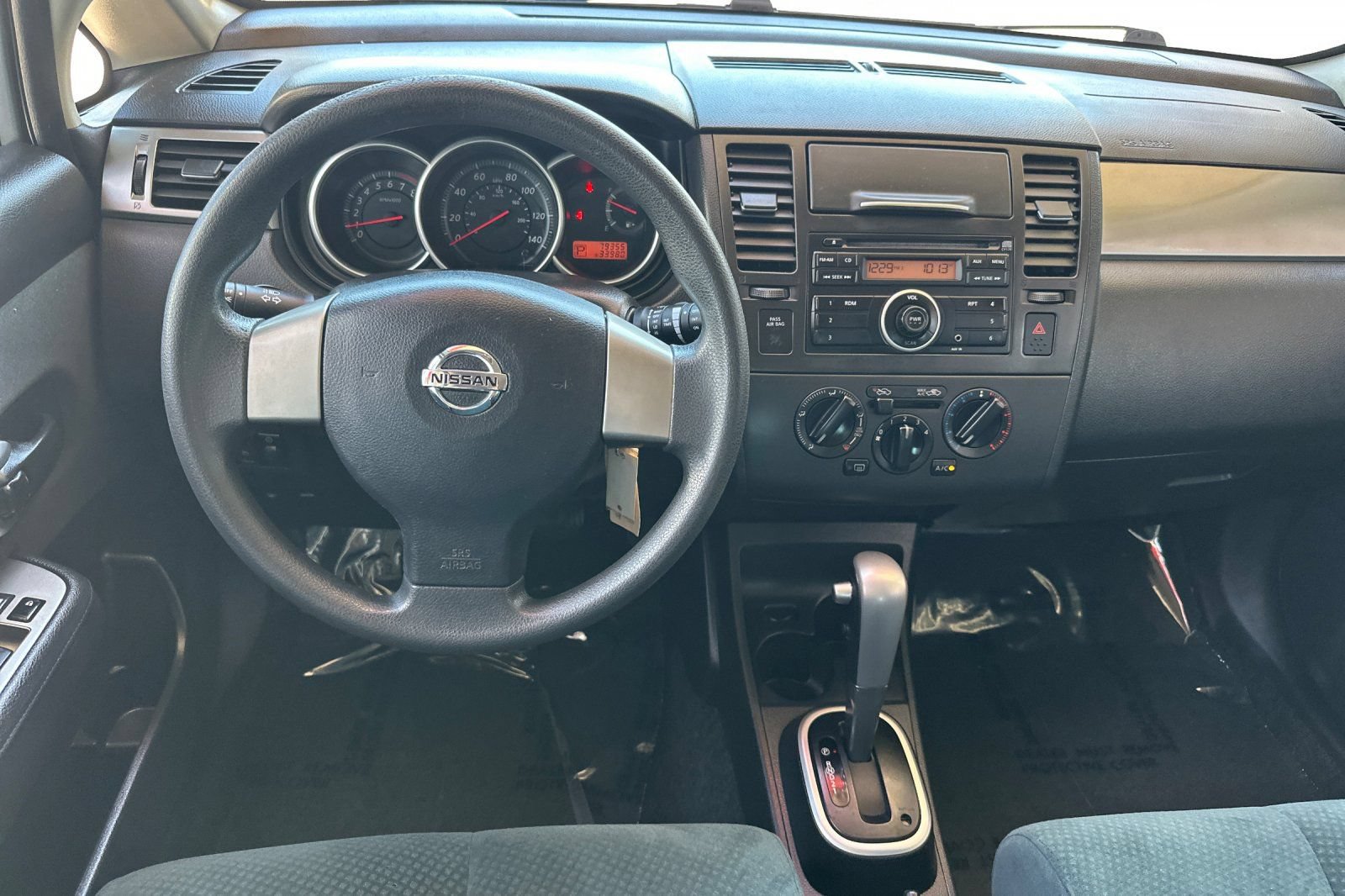 Used 2012 Nissan Versa 1.8 S FWD image 16