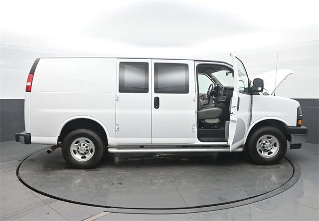 Used 2024 Chevrolet Express 2500 w/ Driver Convenience Package image 45