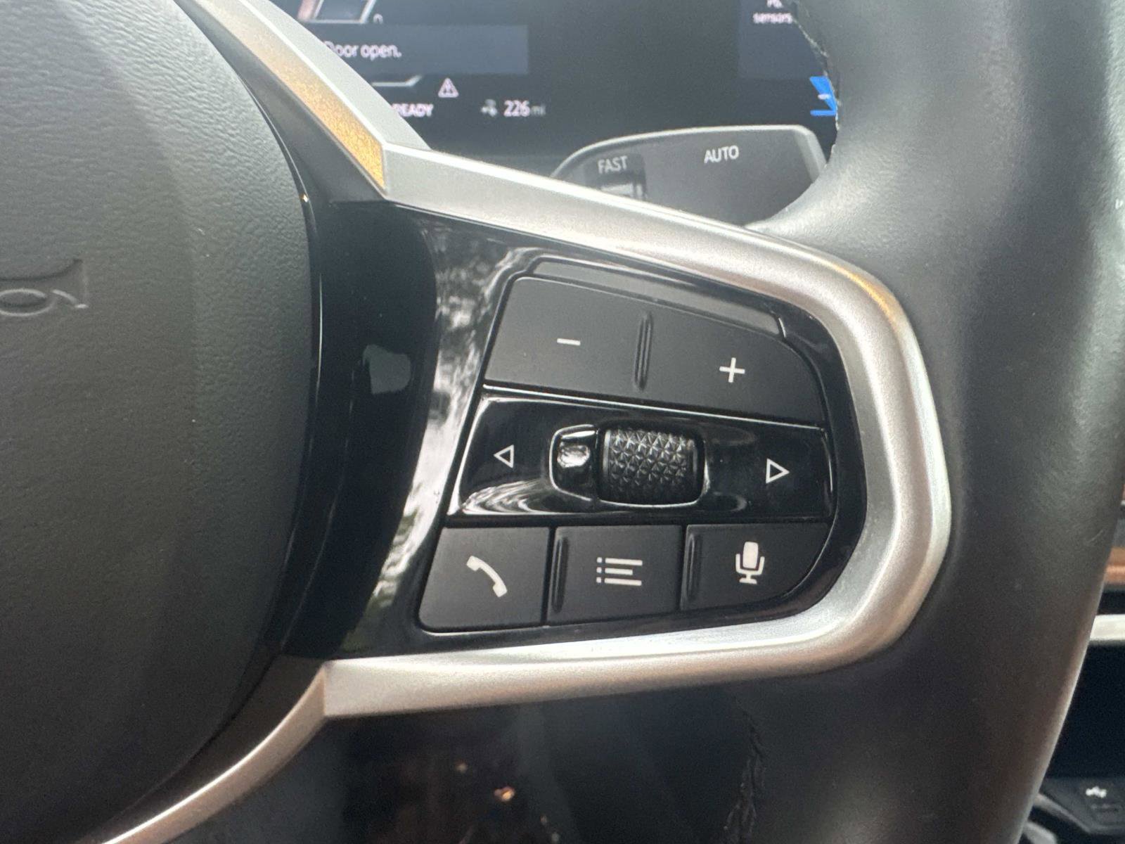 Certified 2025 BMW i4 eDrive40 w/ M Sport Package image 27