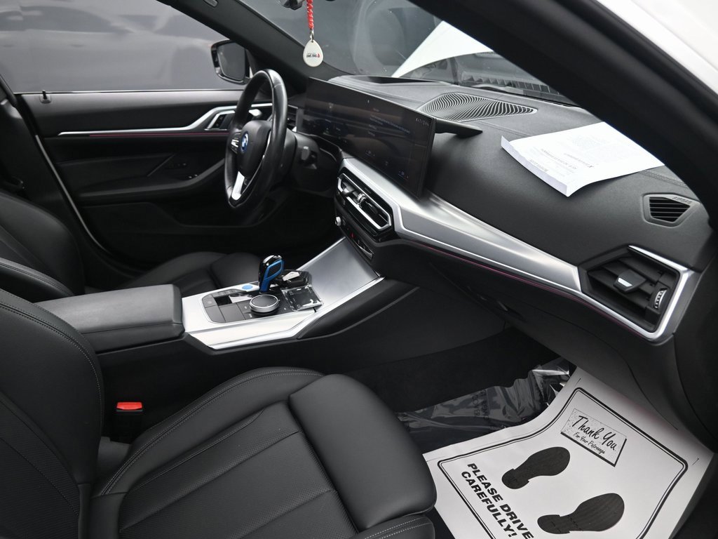 Used 2022 BMW i4 eDrive40 w/ Premium Package image 38