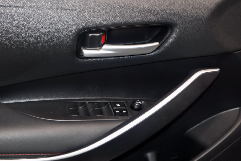 Used 2024 Toyota Corolla SE w/ Convenience Package FWD image 22