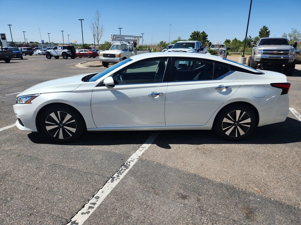 Used 2021 Nissan Altima 2.5 SV image 5