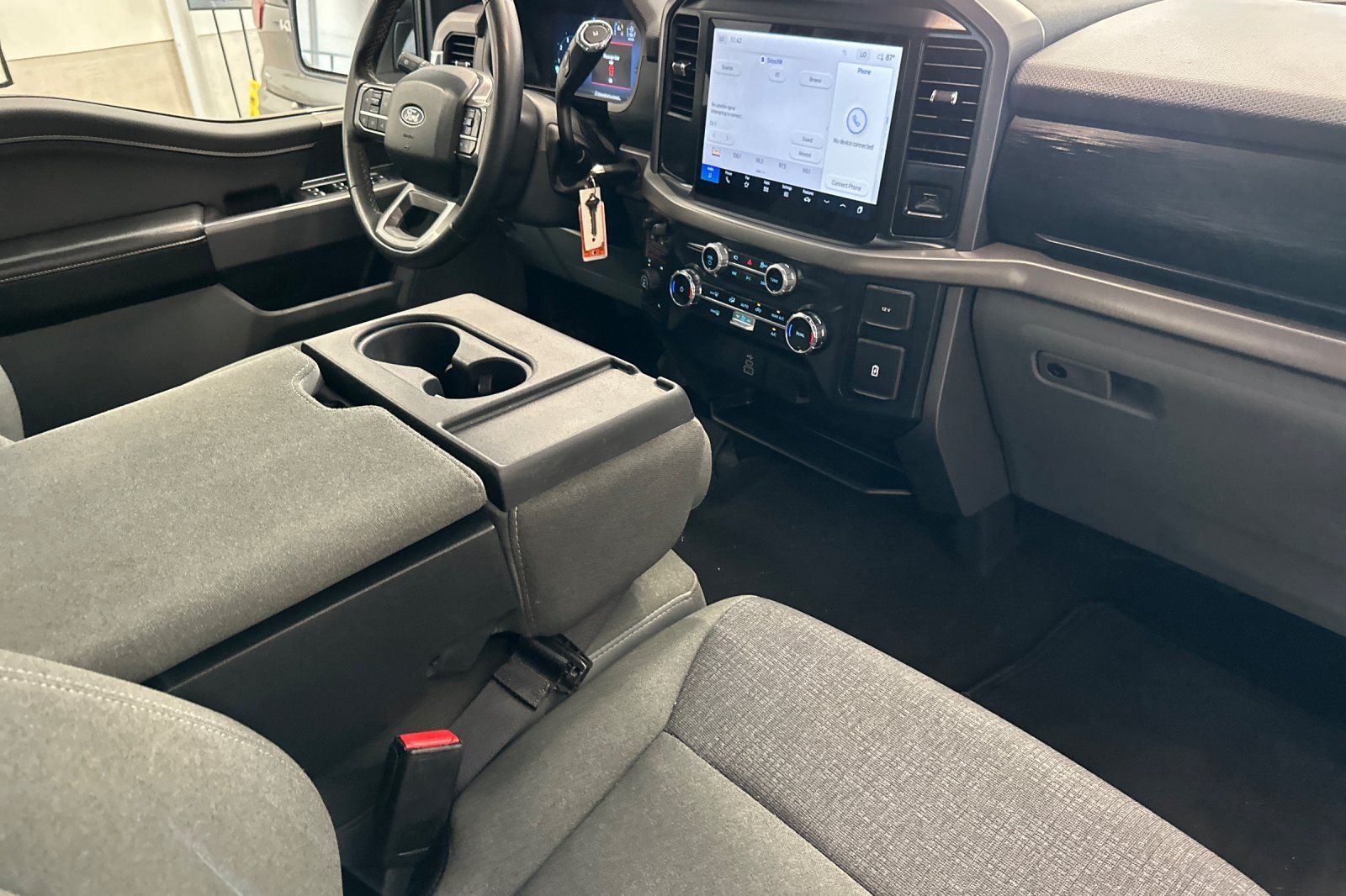 Used 2025 Ford F150 XLT w/ Equipment Group 301A Standard AWD/4WD image 16