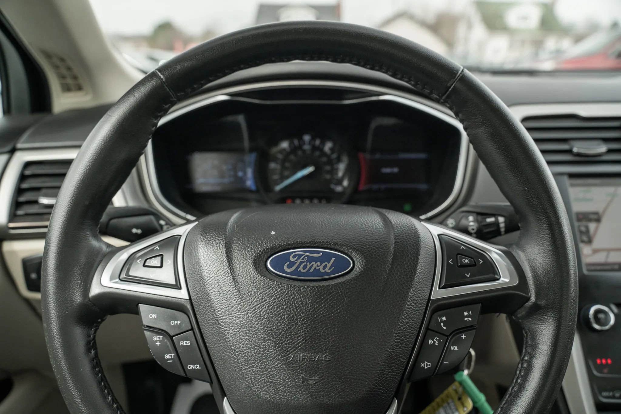 Used 2013 Ford Fusion SE image 17