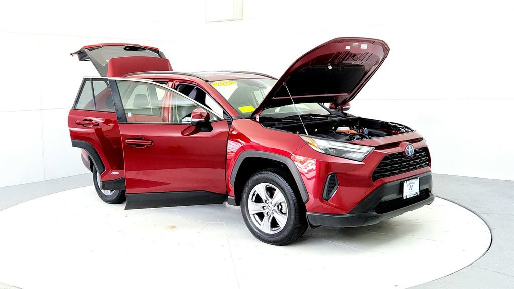 Certified 2024 Toyota RAV4 XLE w/ Convenience Package AWD/4WD image 12