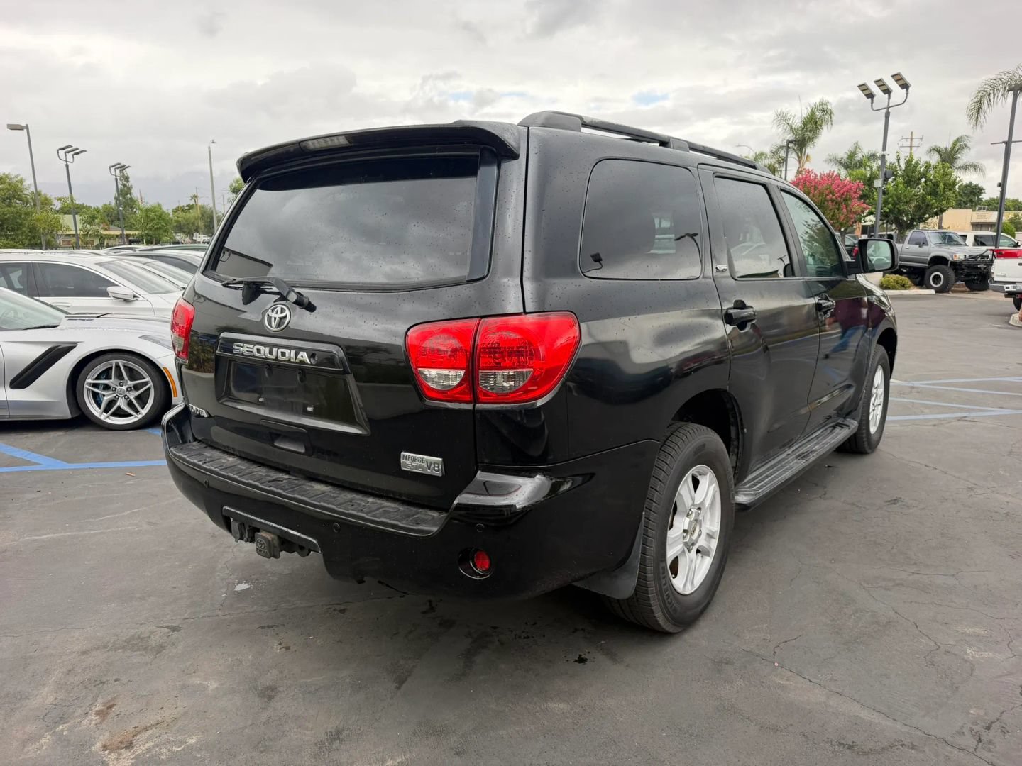Used 2008 Toyota Sequoia SR5 AWD/4WD image 6