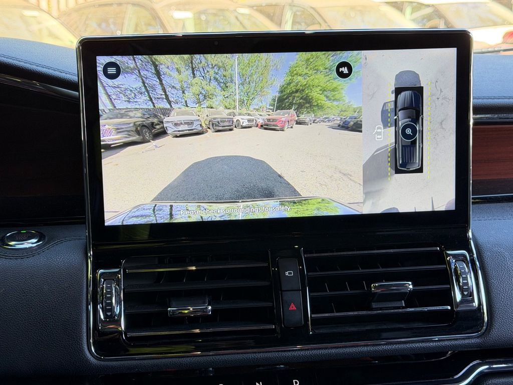 Certified 2024 Lincoln Navigator L Reserve AWD/4WD image 22