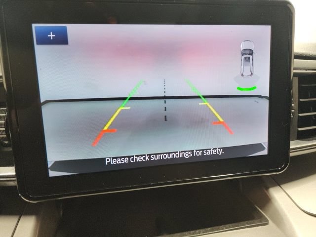 Used 2021 Ford Explorer XLT w/ Equipment Group 202A AWD/4WD image 34