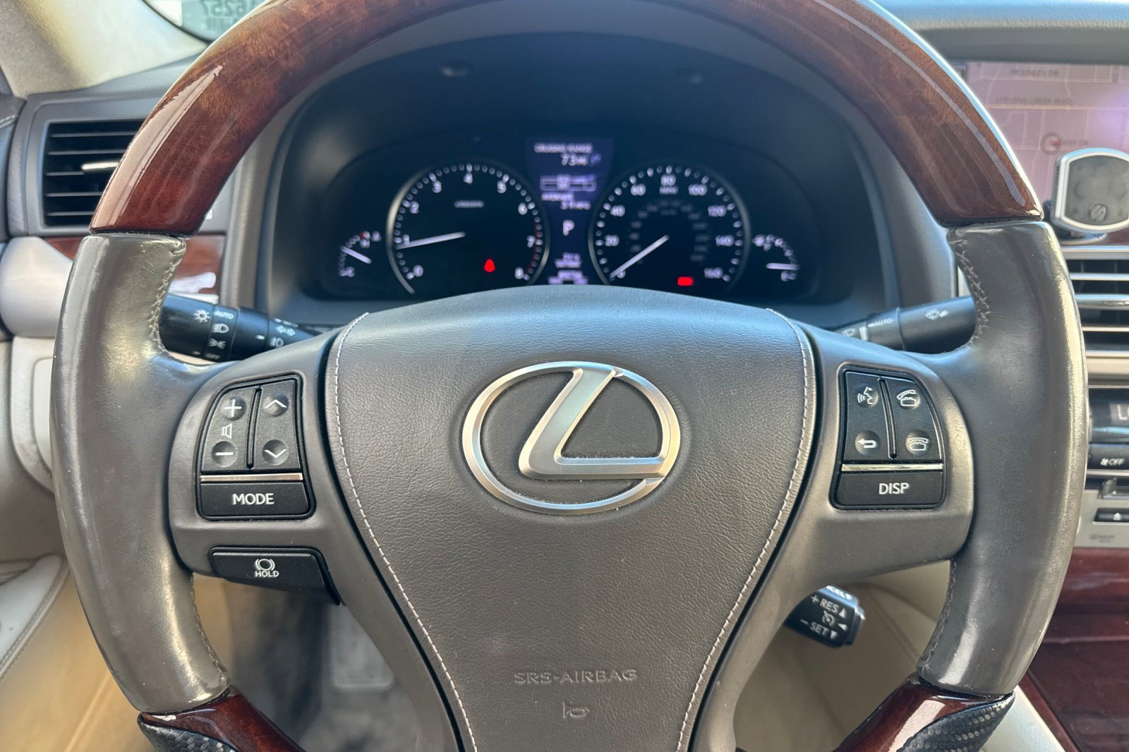 Used 2013 Lexus LS 460 w/ Comfort Pkg RWD image 11