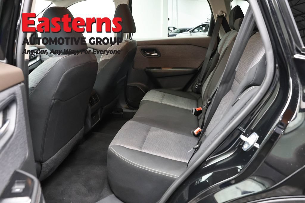 Used 2023 Nissan Rogue SV AWD/4WD image 22