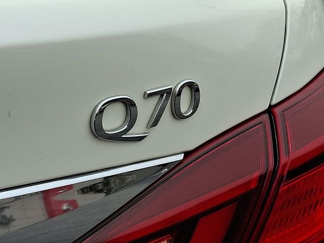 Used 2016 INFINITI Q70 3.7 image 31
