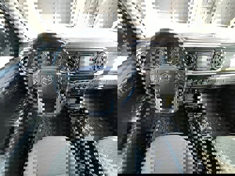 Used 2019 Toyota Tacoma SR5 RWD image 14