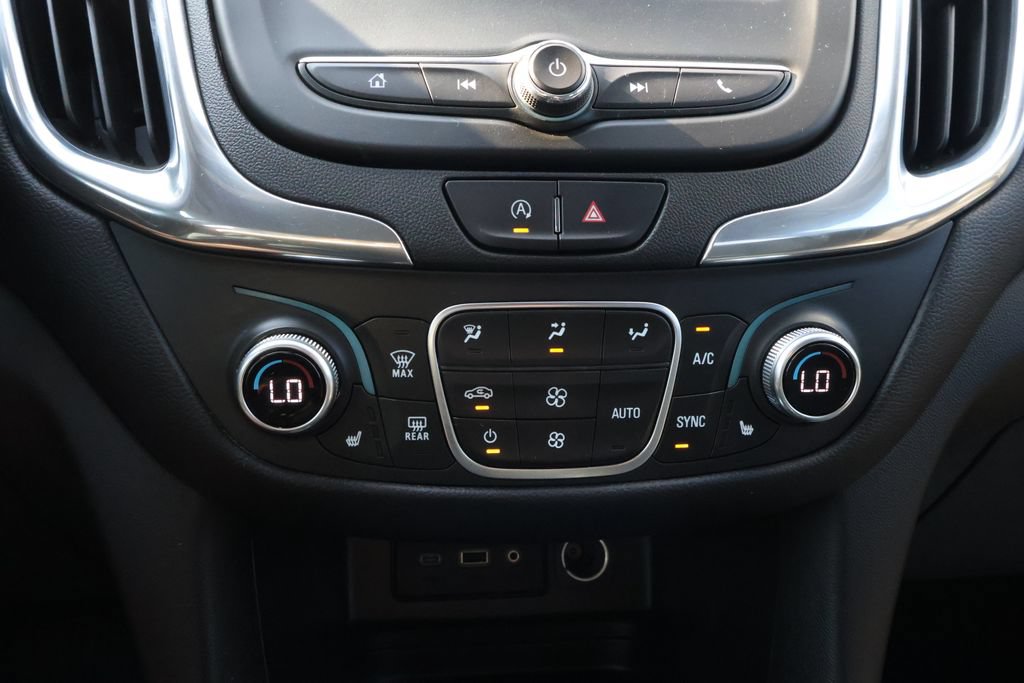 Used 2024 Chevrolet Equinox LT FWD image 23