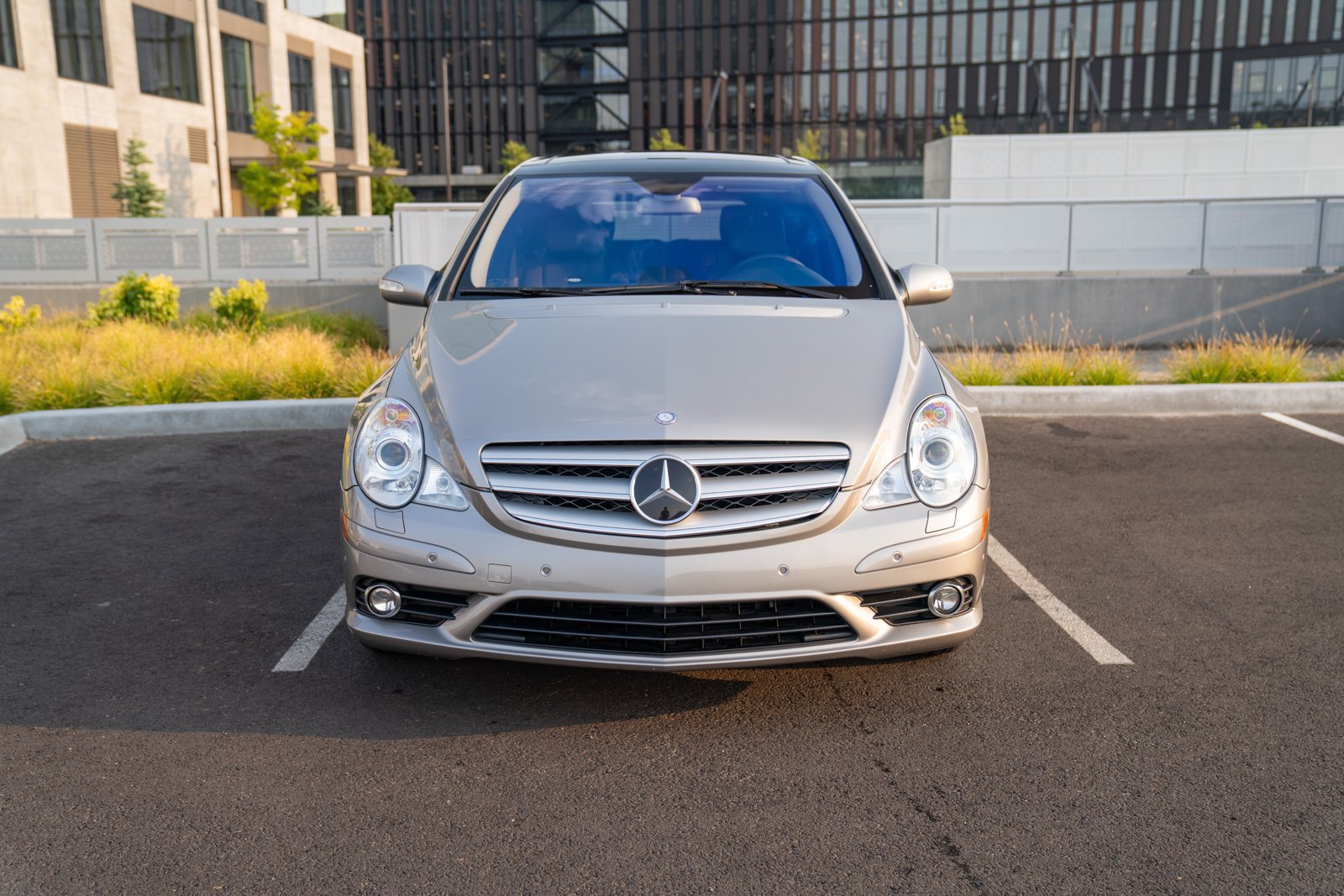 Used 2007 Mercedes-Benz R 63 AMG 4MATIC image 6