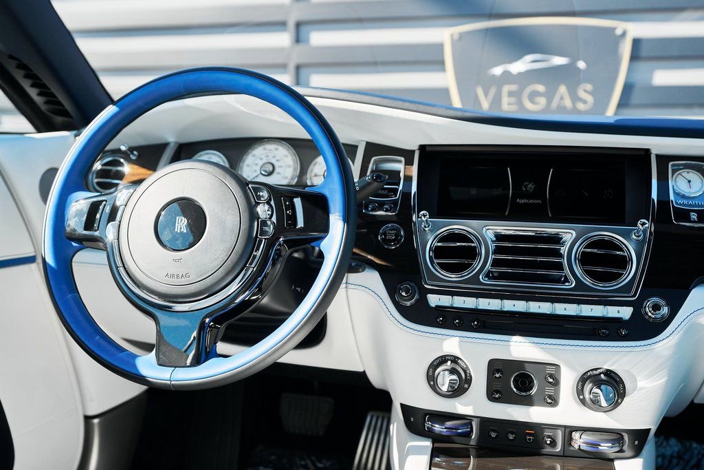 Used 2020 Rolls-Royce Wraith image 56