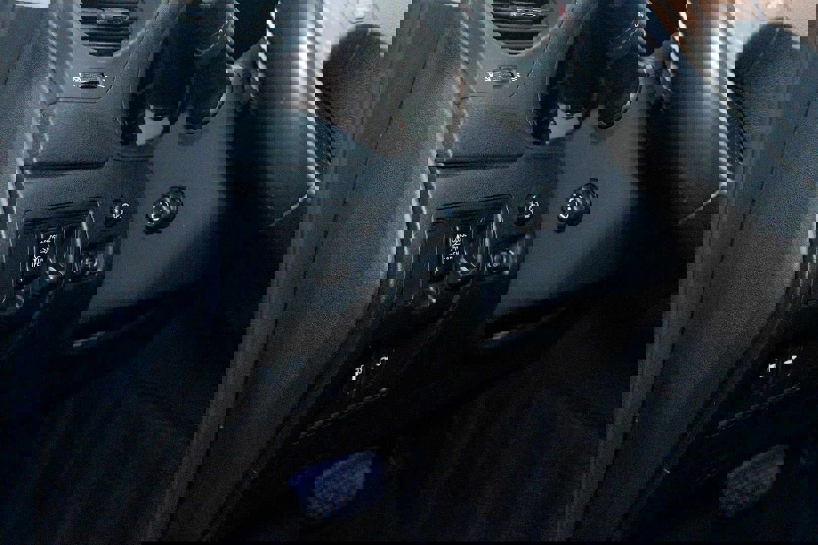 Used 2010 Lexus IS 250C image 17