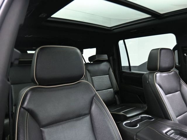 Used 2022 GMC Yukon XL SLT w/ SLT Premium Package AWD/4WD image 31