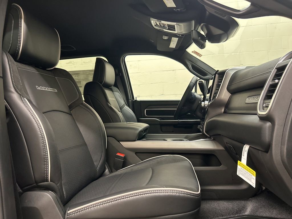 New 2026 RAM 4500 Tradesman w/ Laramie Trim Package image 10