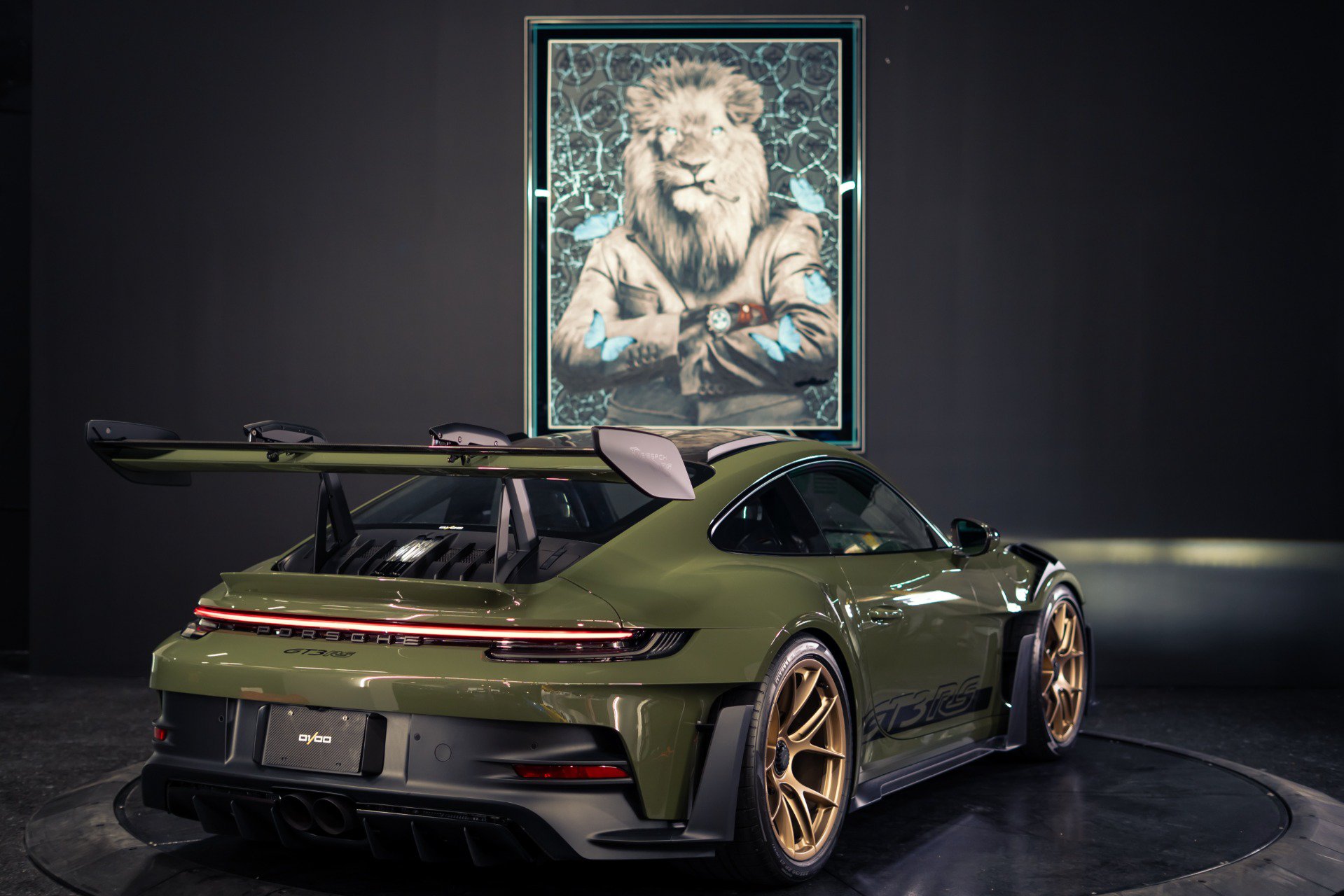 Used 2024 Porsche 911 GT3 RS RWD image 3
