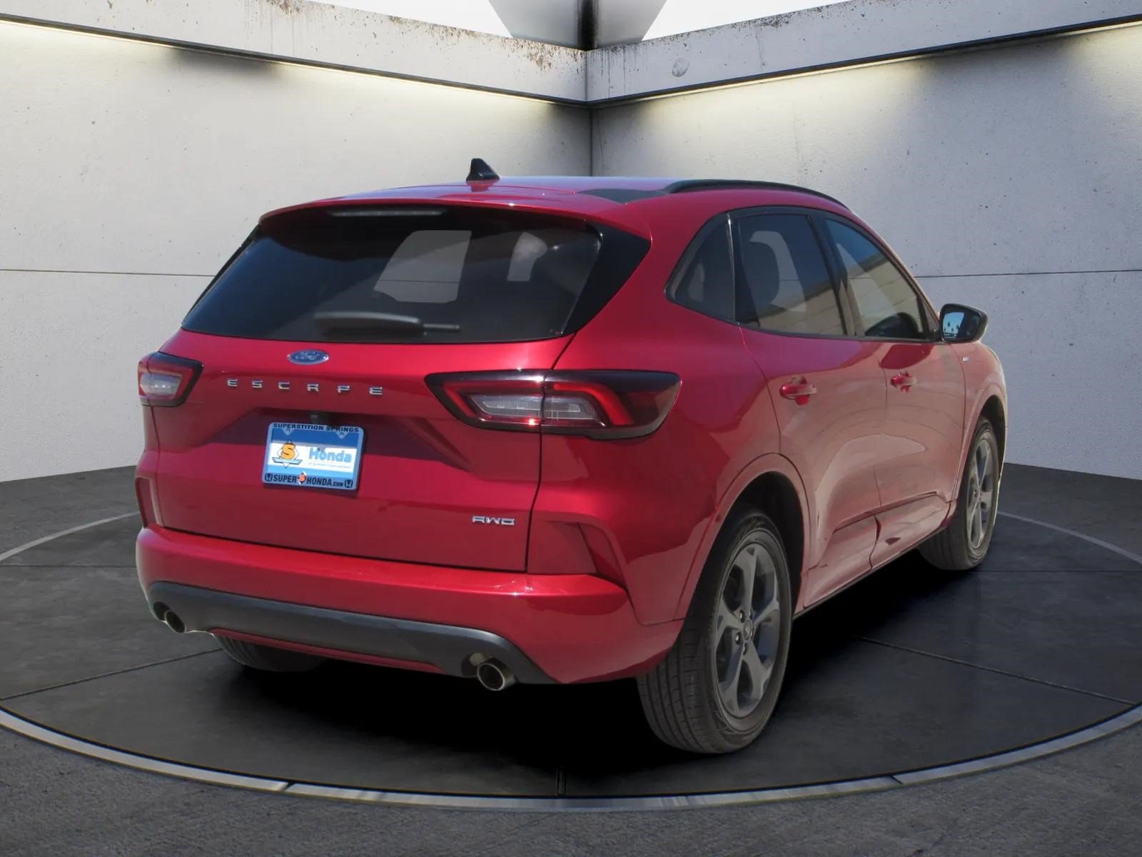 Used 2024 Ford Escape ST-Line AWD/4WD image 5