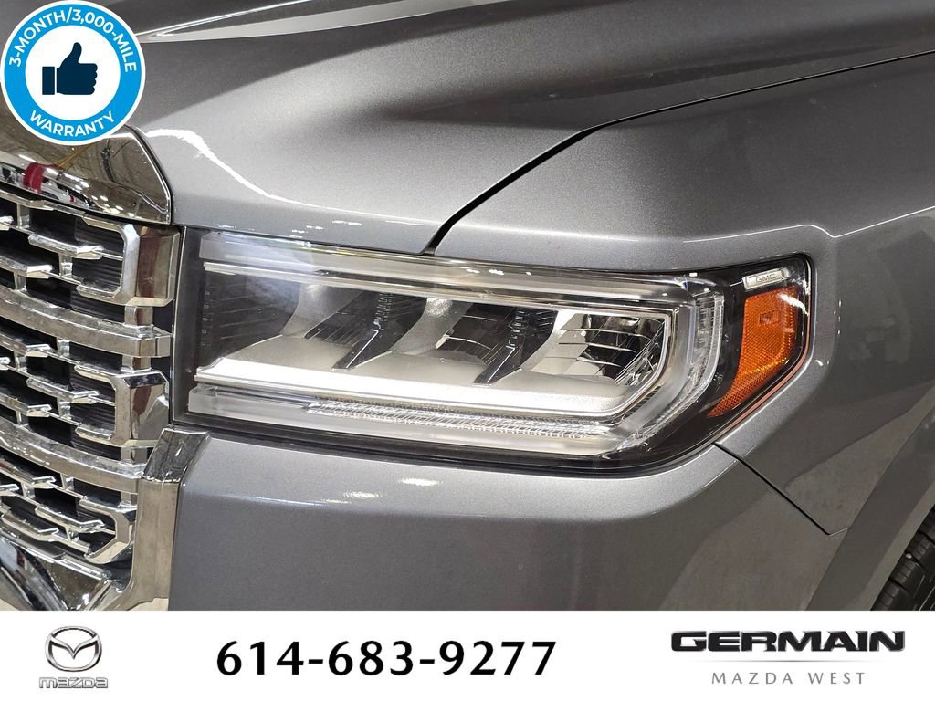 Used 2021 GMC Acadia Denali w/ Denali Technology Package AWD/4WD image 17