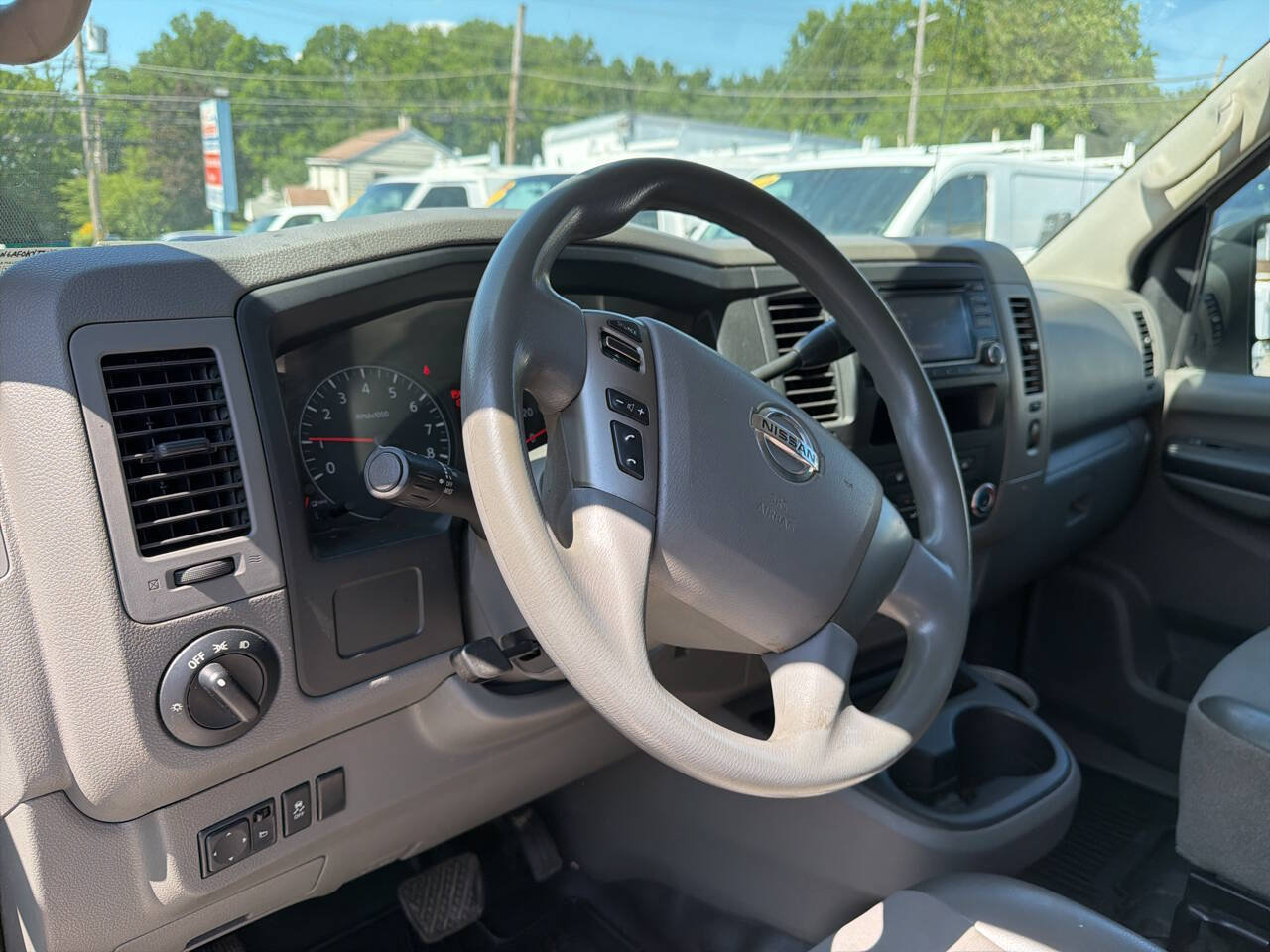 Used 2018 Nissan NV 2500 S RWD image 9