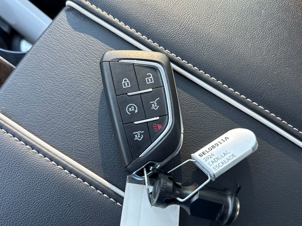 Used 2024 Cadillac Escalade Sport Platinum image 29