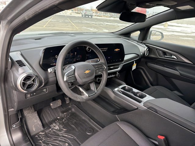New 2026 Chevrolet Equinox EV LT image 11