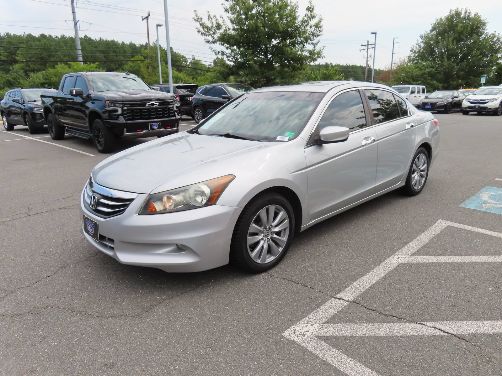 Used 2011 Honda Accord EX-L image 3