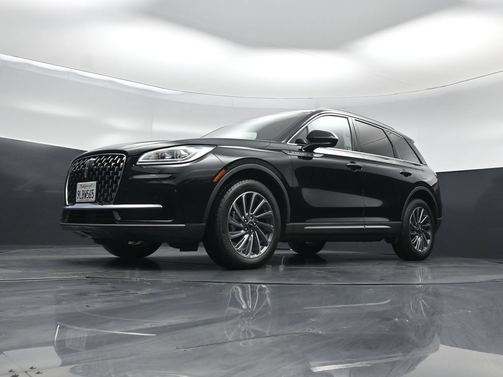 Used 2023 Lincoln Corsair Reserve w/ Equipment Group 201A FWD image 40