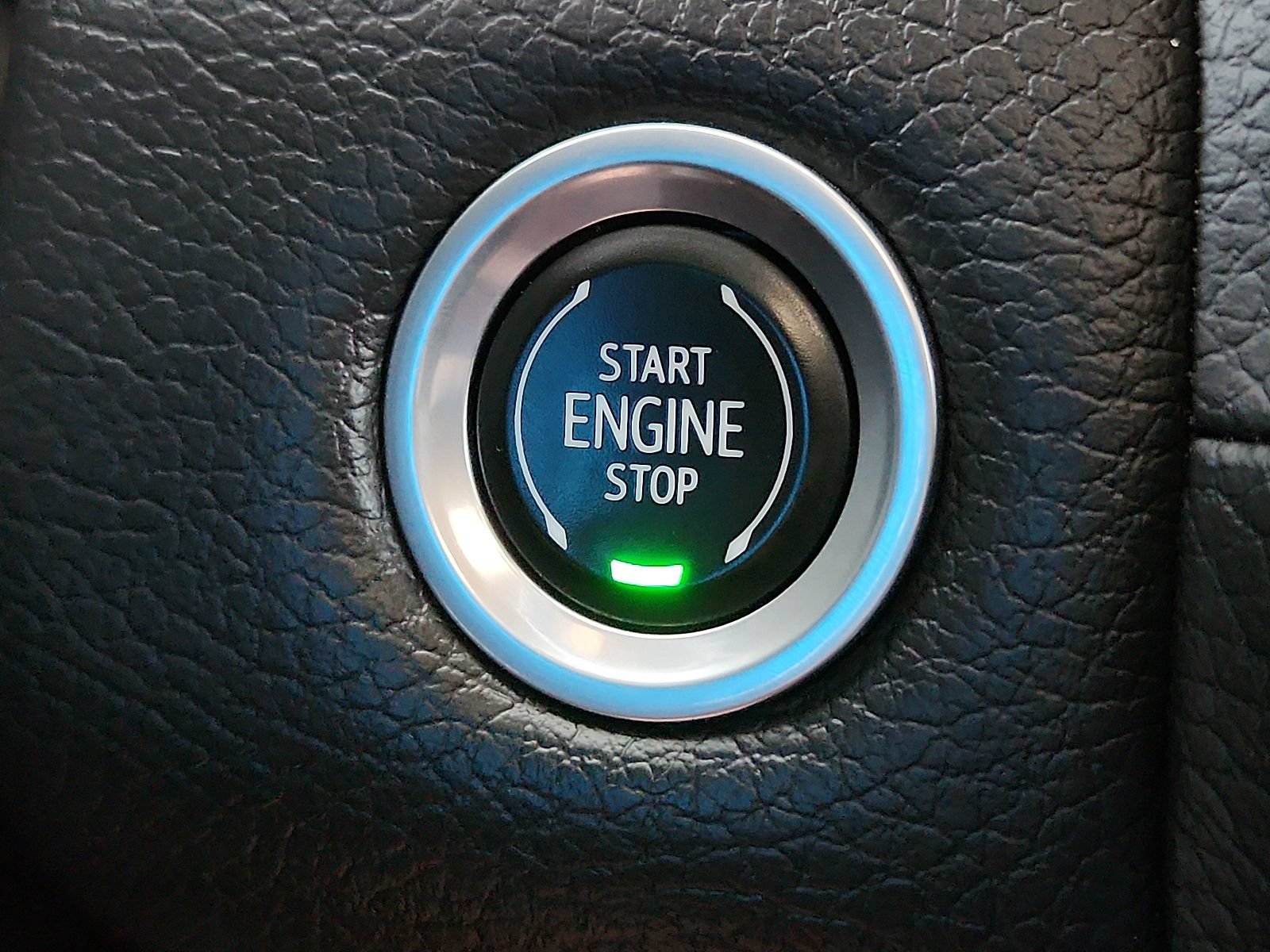 Used 2022 GMC Yukon XL Denali RWD image 21