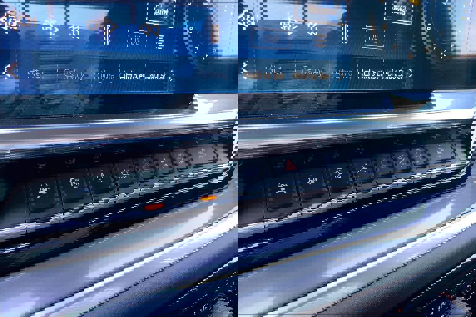 Certified 2024 Chevrolet Silverado 1500 High Country w/ Z71 Off-Road Package image 34