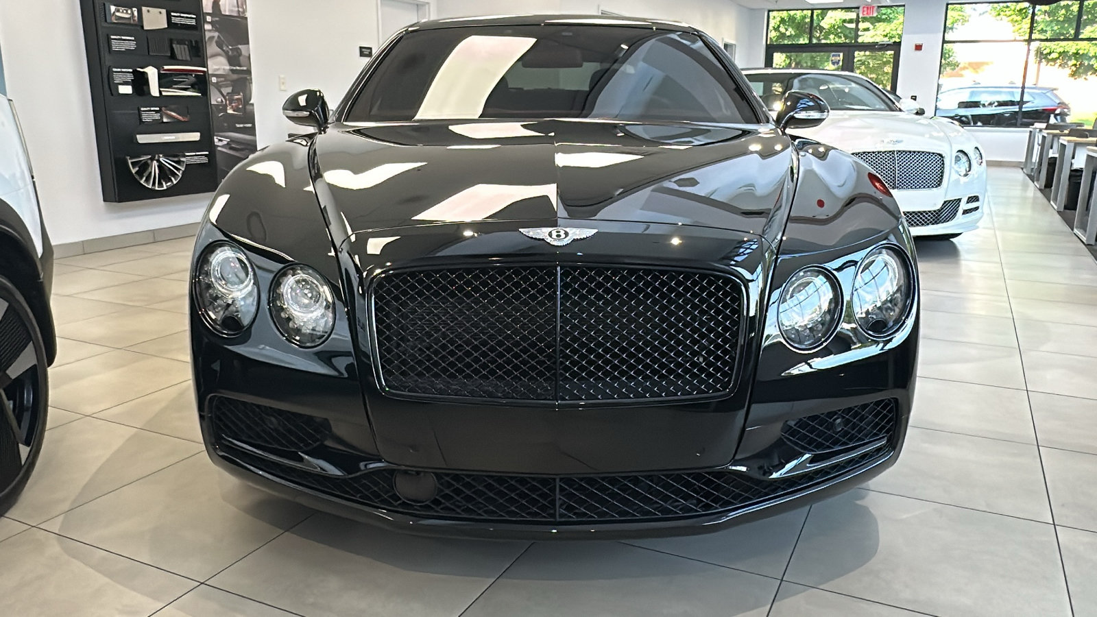 Used 2018 Bentley Flying Spur S W12 AWD/4WD image 3