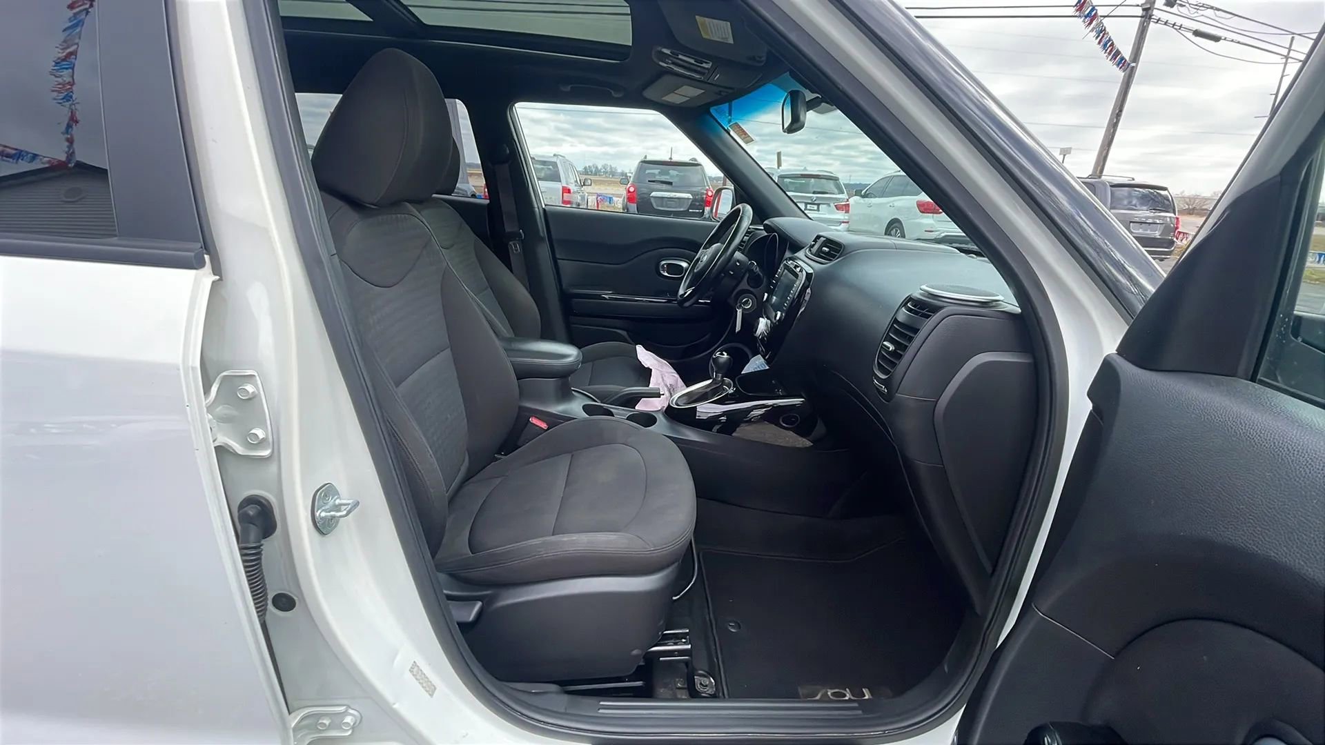 Used 2014 Kia Soul ! w/ Sun & Sound Package image 30