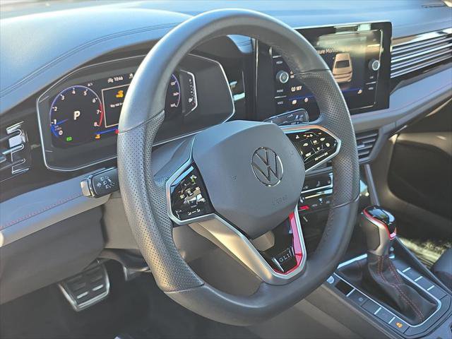 Used 2025 Volkswagen Jetta GLI Autobahn FWD image 17