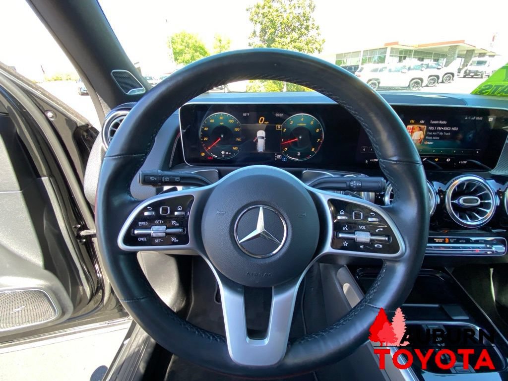 Used 2021 Mercedes-Benz GLB 250 4MATIC image 41