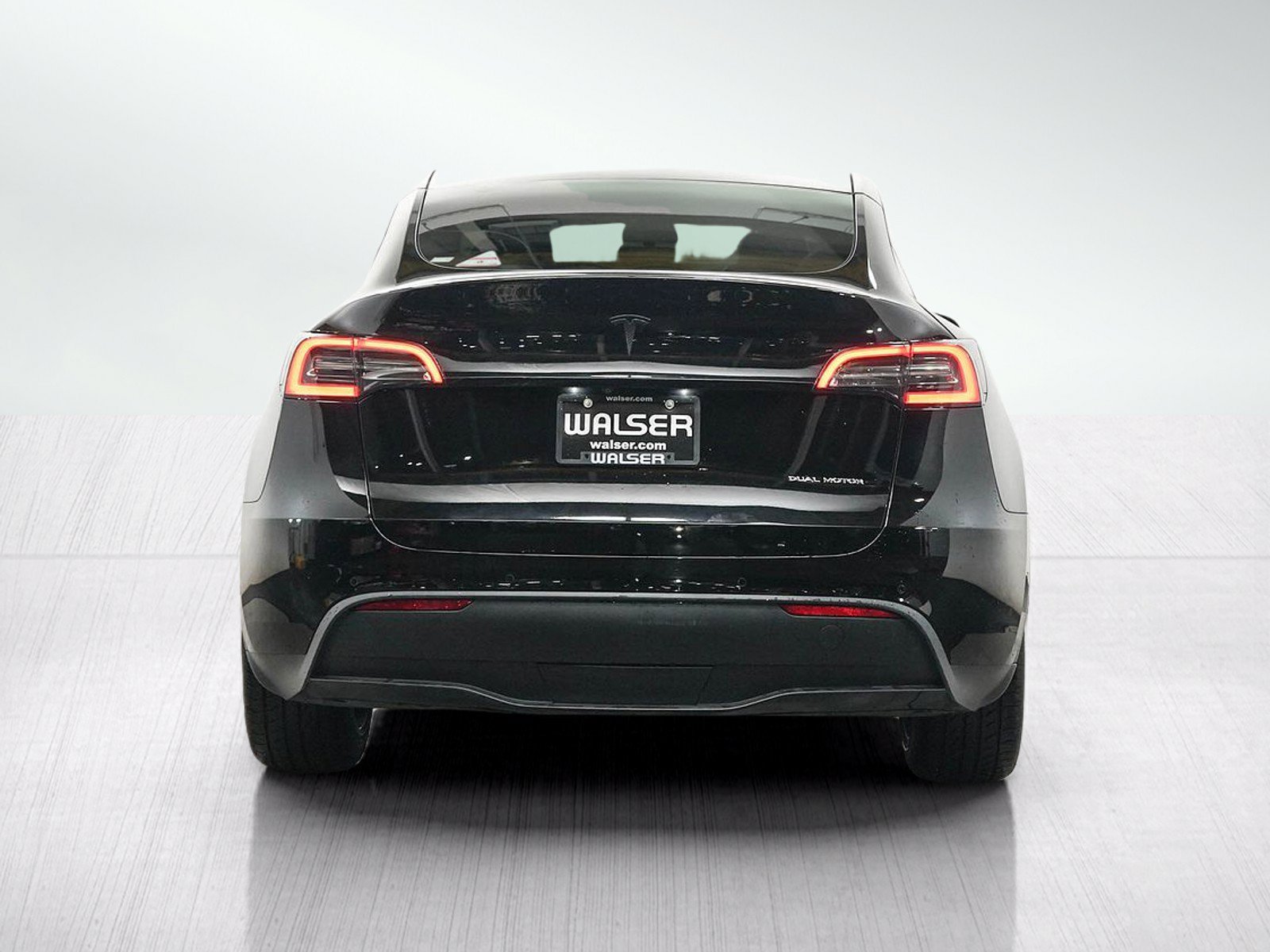 Used 2022 Tesla Model Y Long Range AWD/4WD image 4