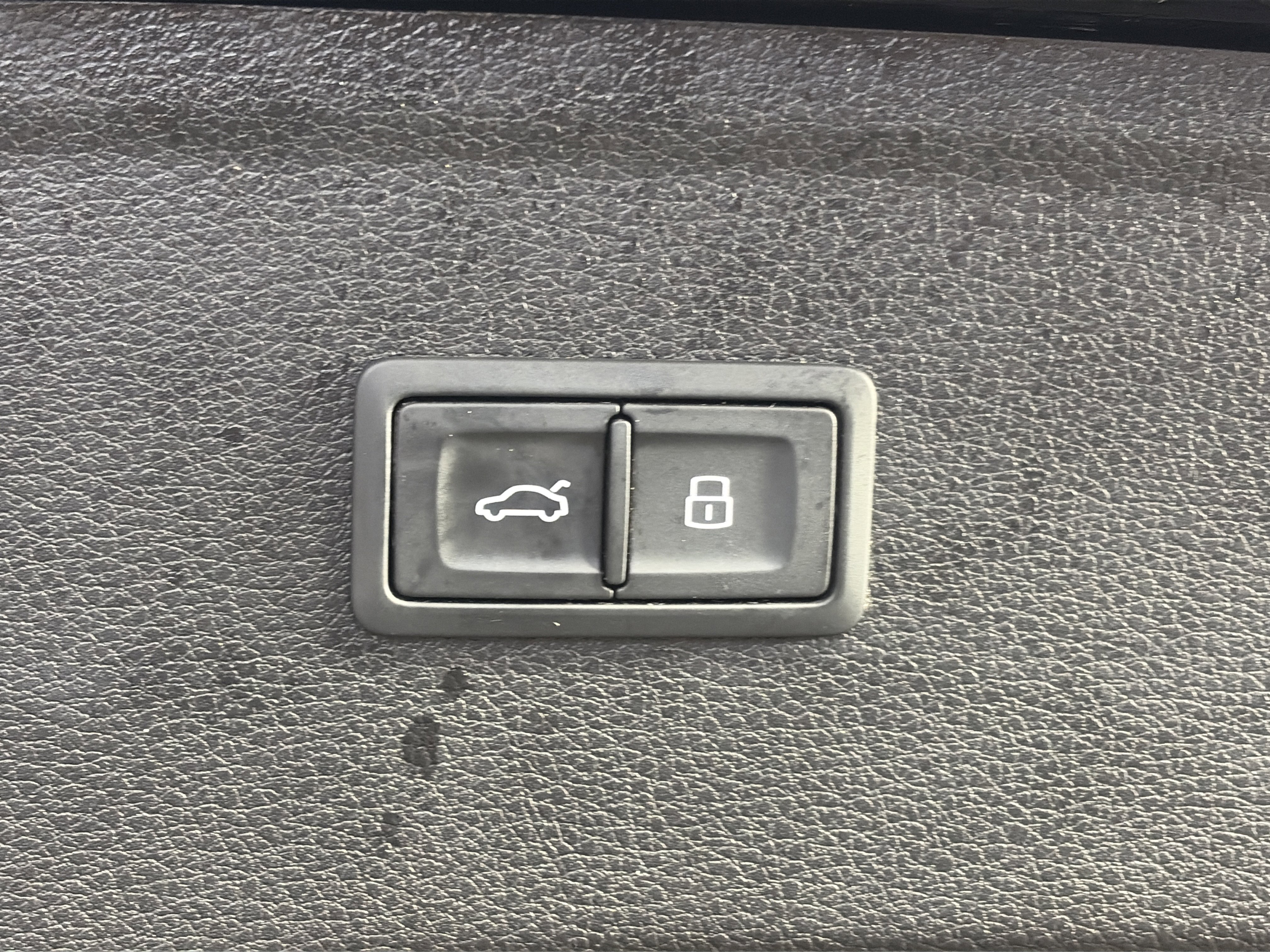 Certified 2023 Audi SQ5 Premium Plus w/ Premium Plus Package image 15