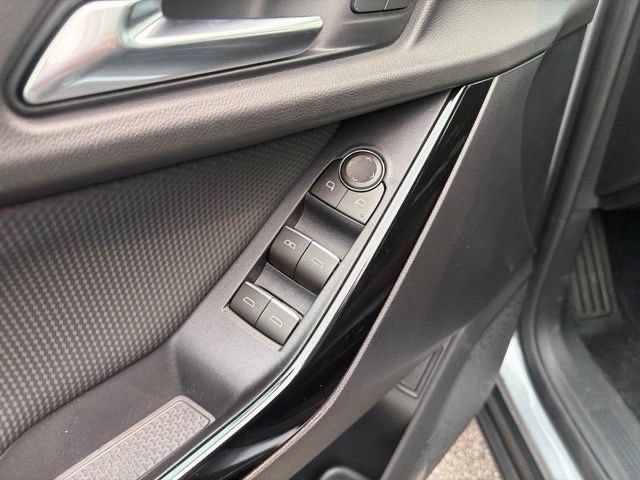 New 2027 Chevrolet Equinox RS w/ LPO, Floor Liner Package FWD image 5